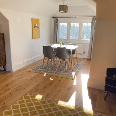 Stylish Georgian Apartment In An Ideal Location นอร์ทวัลชัม ภายนอก รูปภาพ