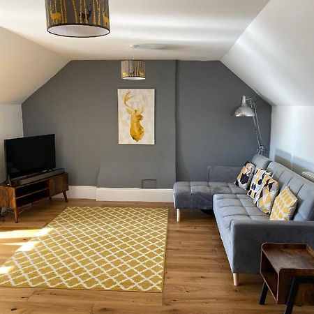 Stylish Georgian Apartment In An Ideal Location นอร์ทวัลชัม ภายนอก รูปภาพ