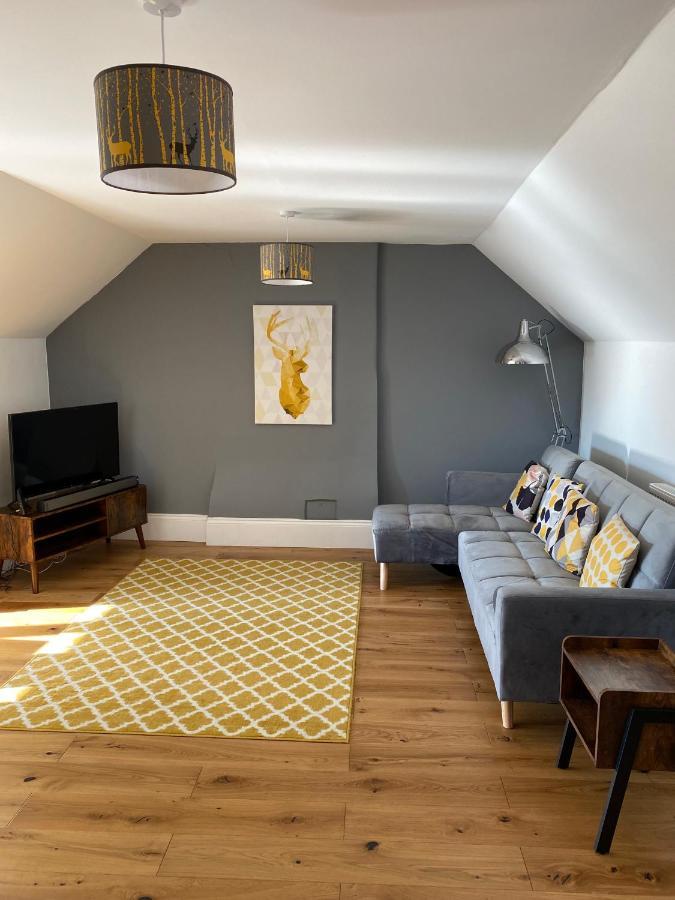 Stylish Georgian Apartment In An Ideal Location นอร์ทวัลชัม ภายนอก รูปภาพ